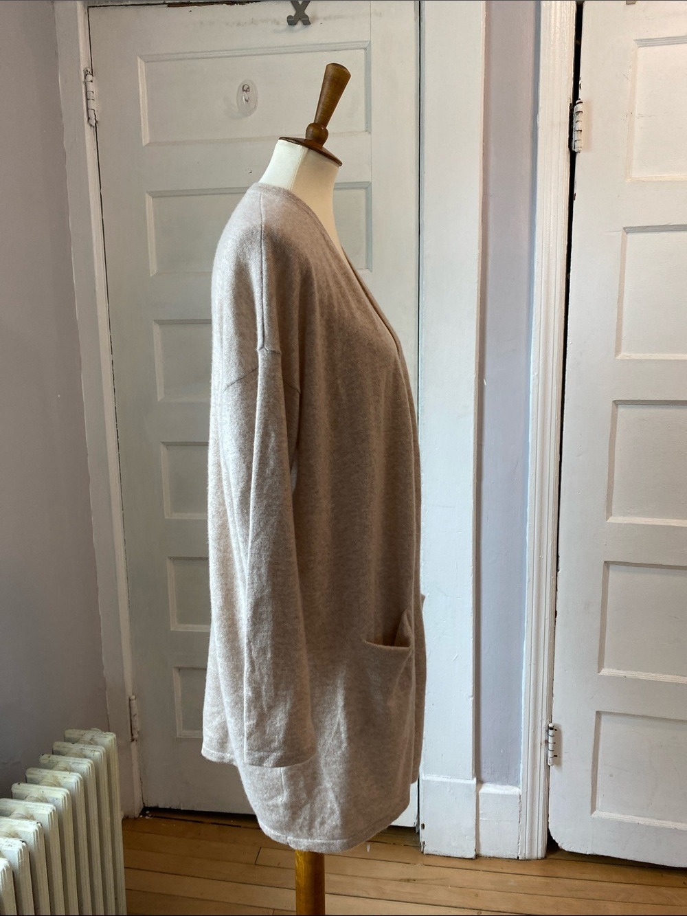 Garnet Hill Long Cashmere Pocket Cream Cardigan, Size L - Picture 8 of 15